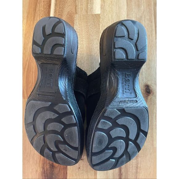 Born Clogs - Picture 5 of 7